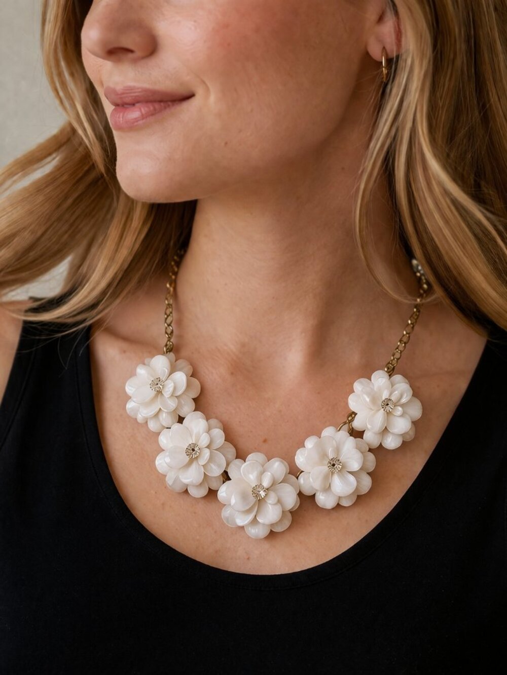 J.Crew White Floral Statement Necklace Rhinestone Resin Petal Gold Tone 21"